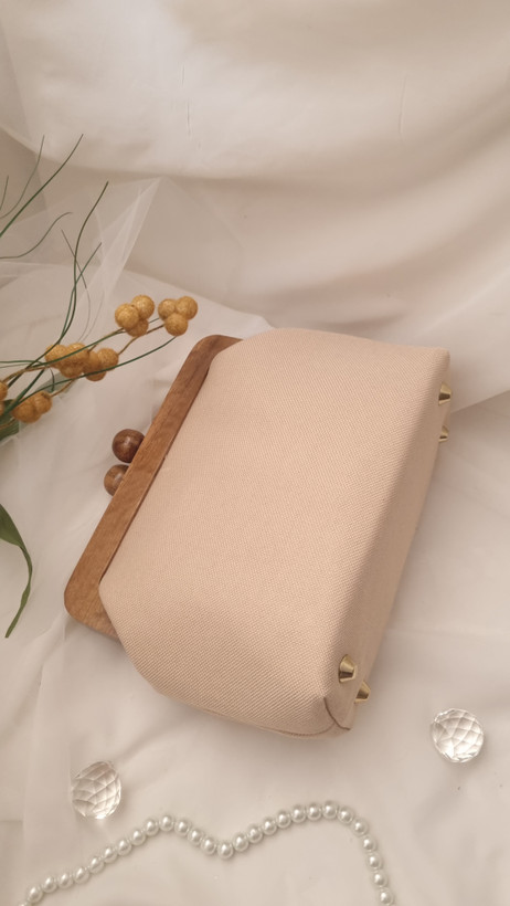 کیف دهانه چوبی_ بند چرمی